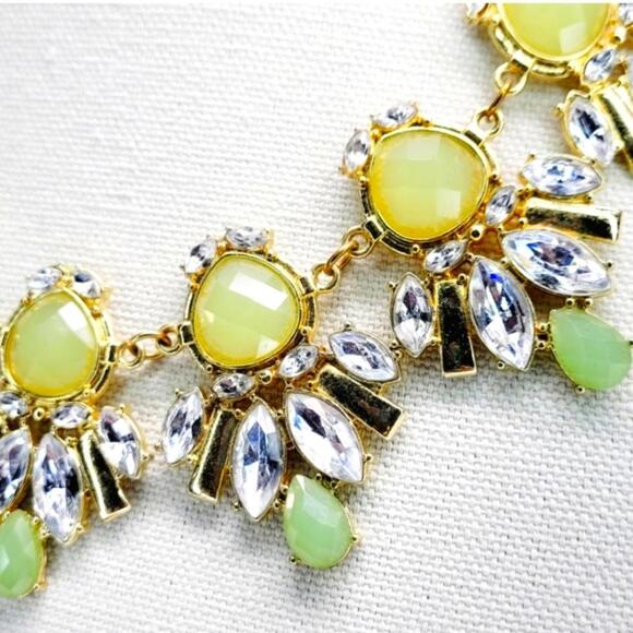 Lime Green Gold Tone Faceted Marquise Statement Necklace - Picture 2 of 3